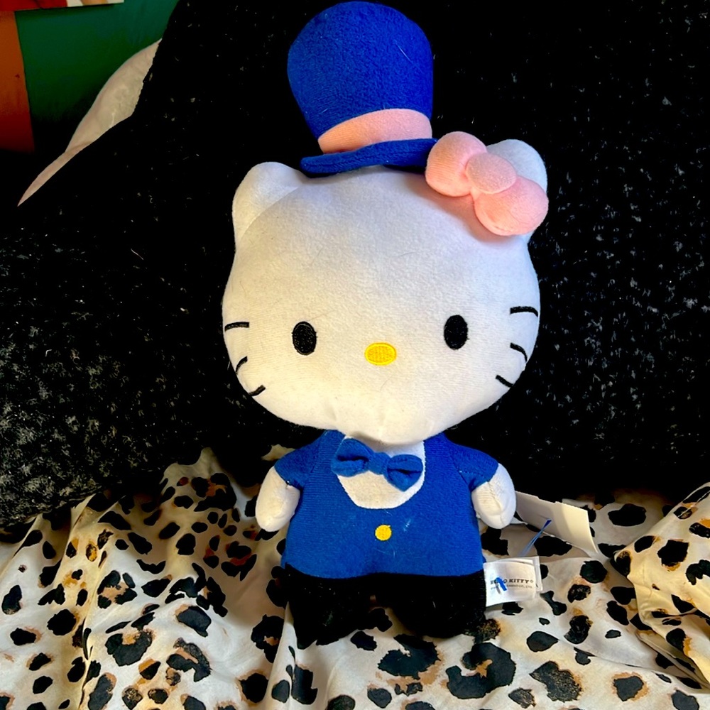 Hello kitty Male